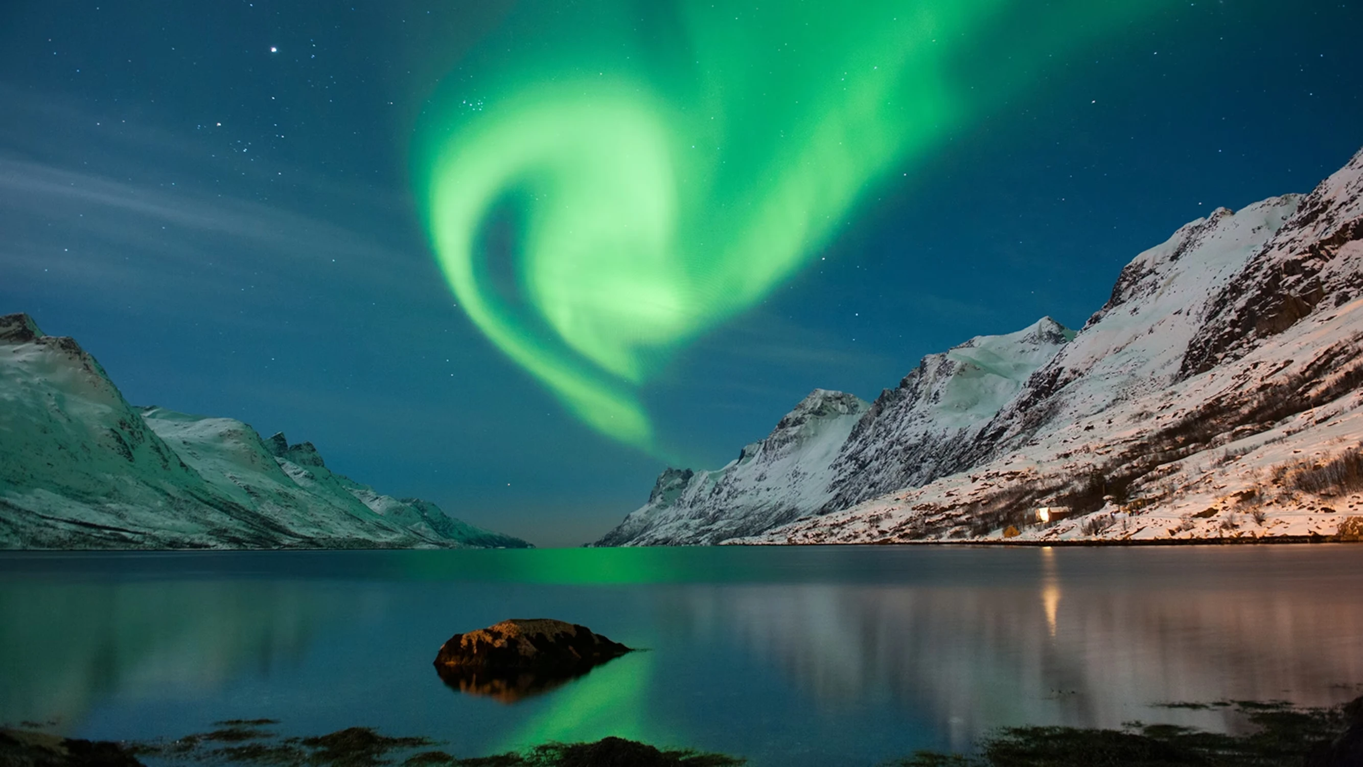 Nordic Coast yacht cruising