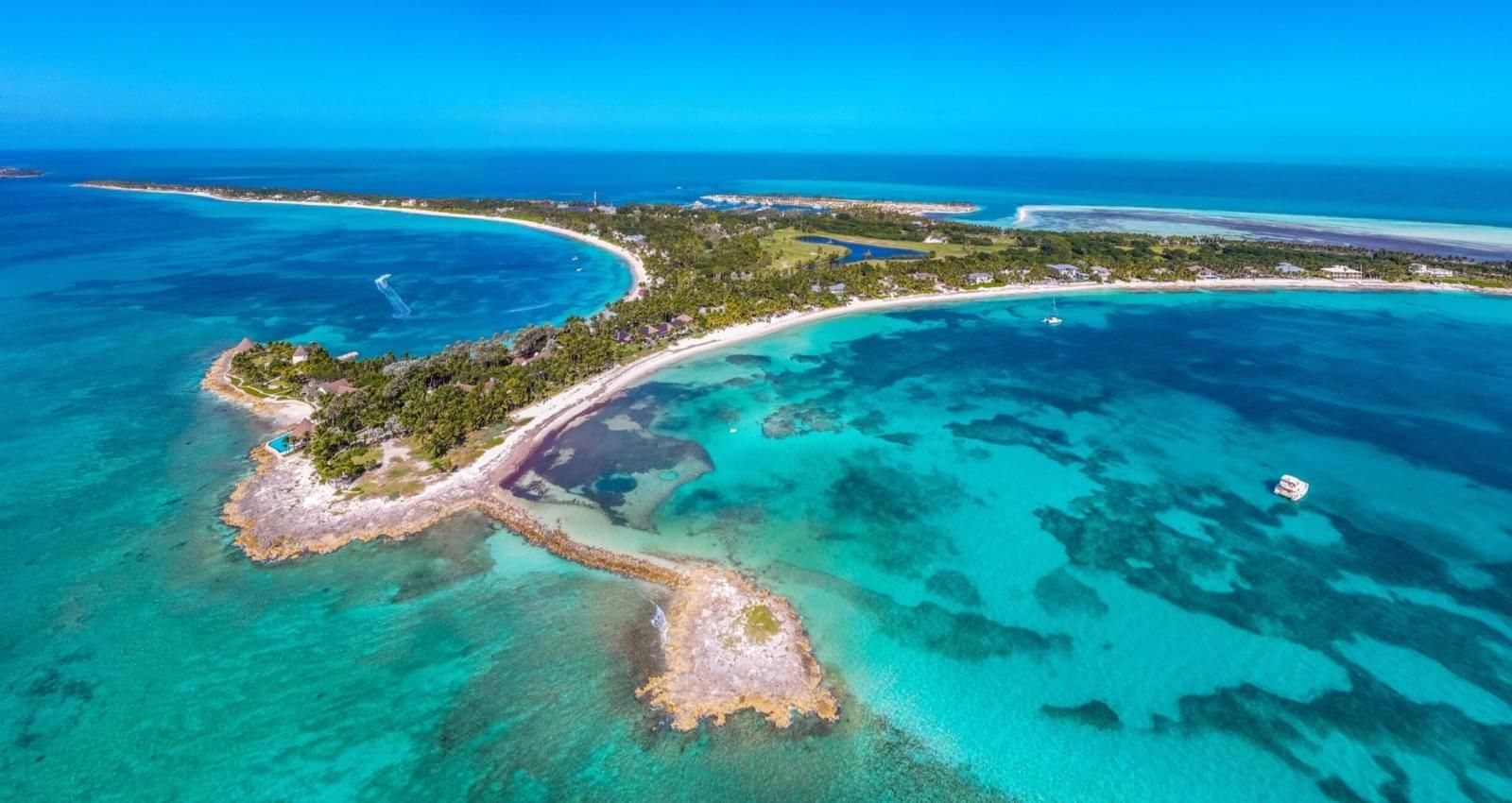 Cat Island’s empty beach
