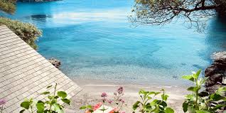 Paraggi Bay