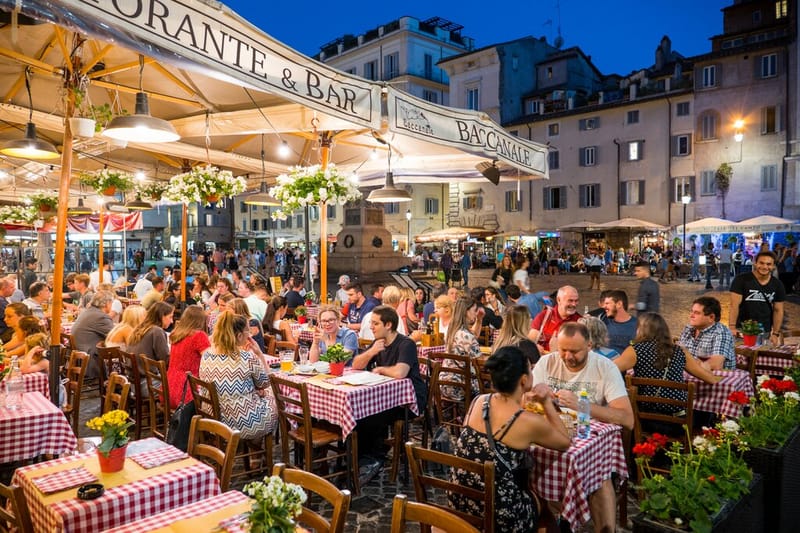 Al Fresco Piazza Dining