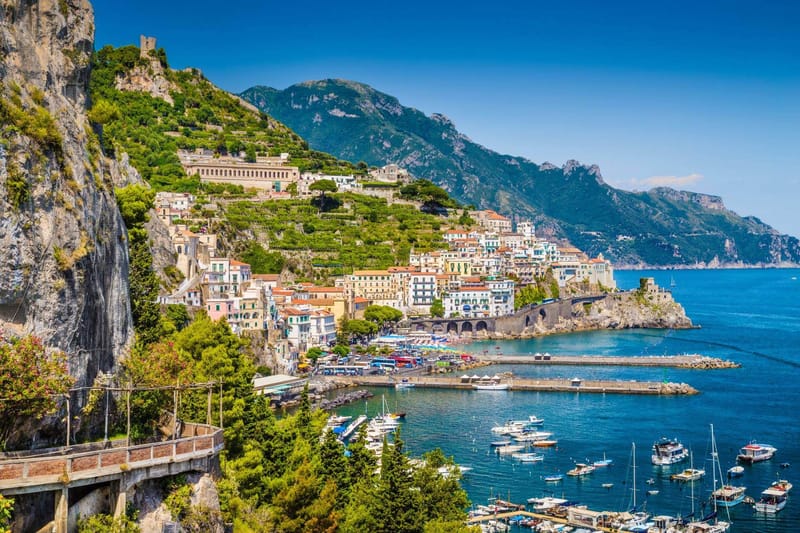 The cliff path above the Amalfi Coast