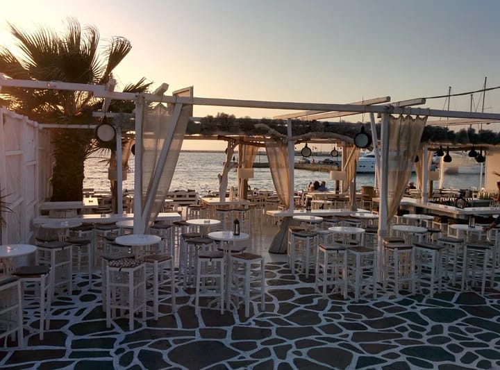 Akanthus · Naxos
